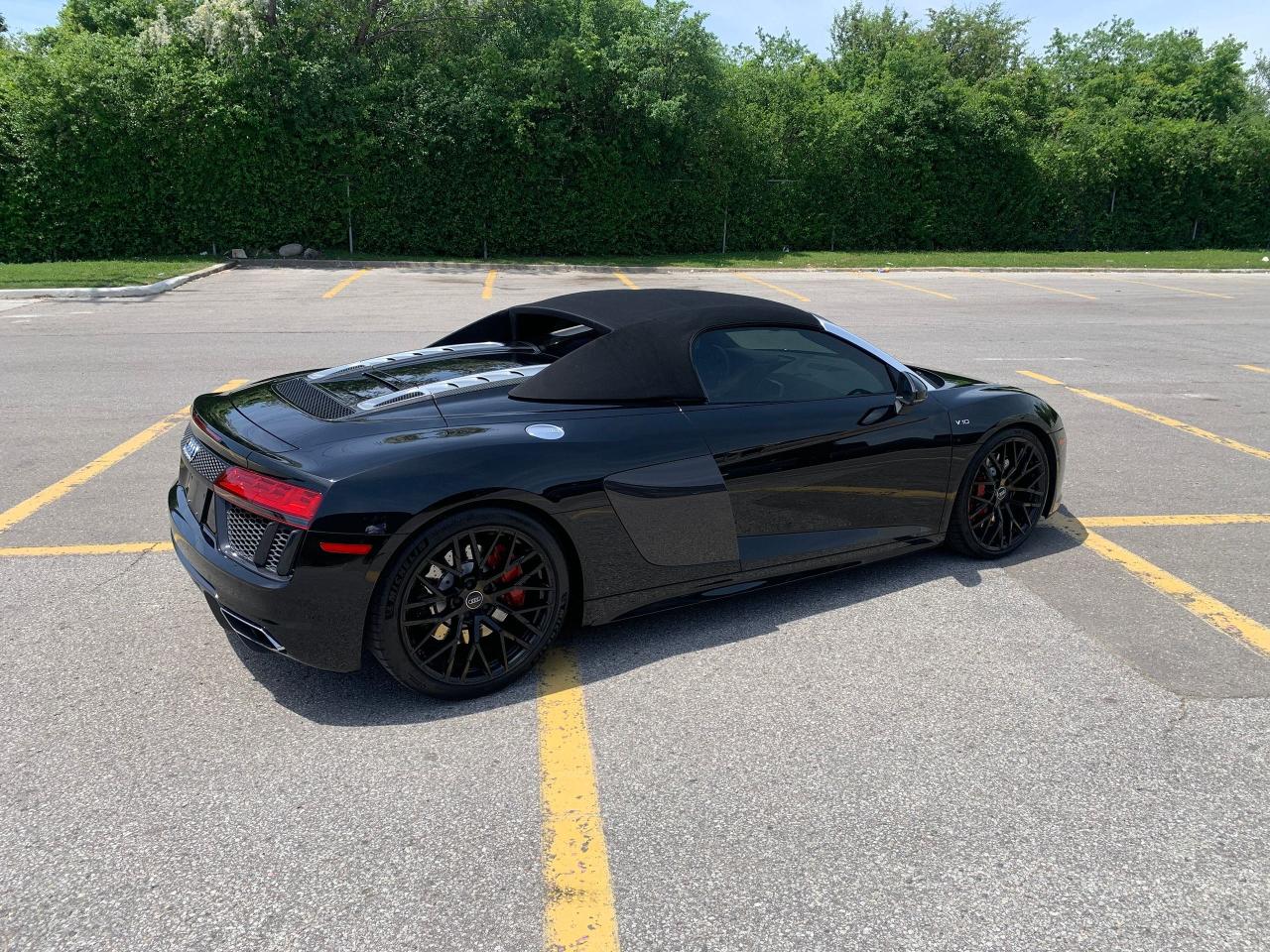 2017 Audi R8 V10/ SPYDER / LOW KM / SUPER CLEAN / NO ACCIDENT / - Photo #10