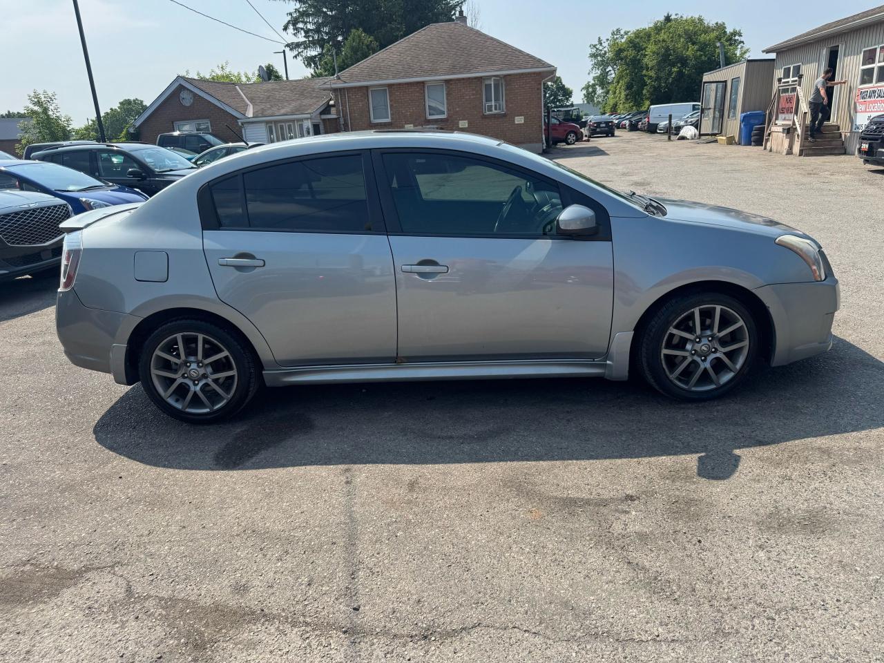 2010 Nissan Sentra SE-R - Photo #6