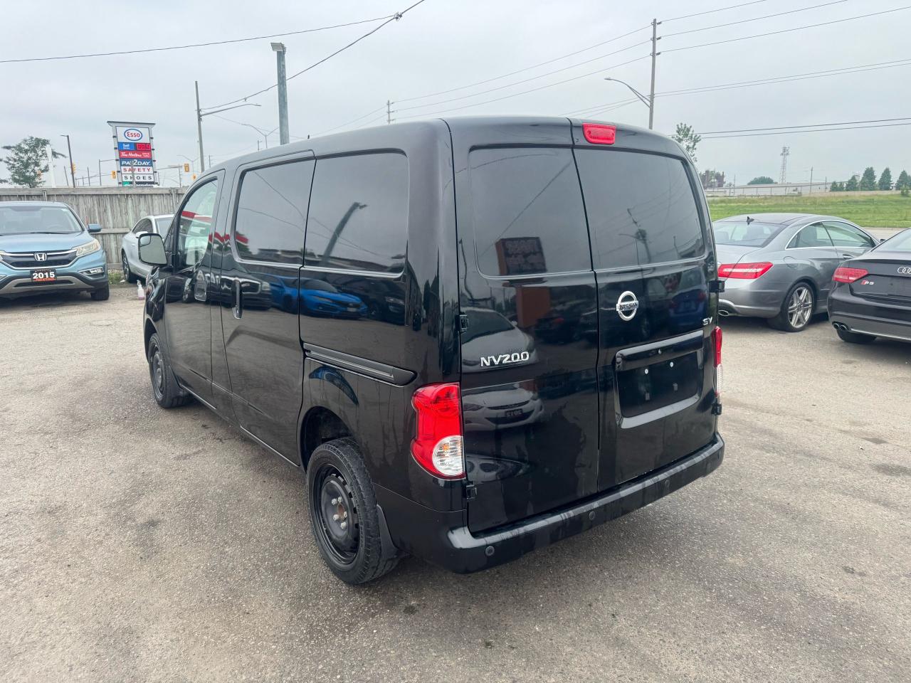 2021 Nissan NV200 SV - Photo #3
