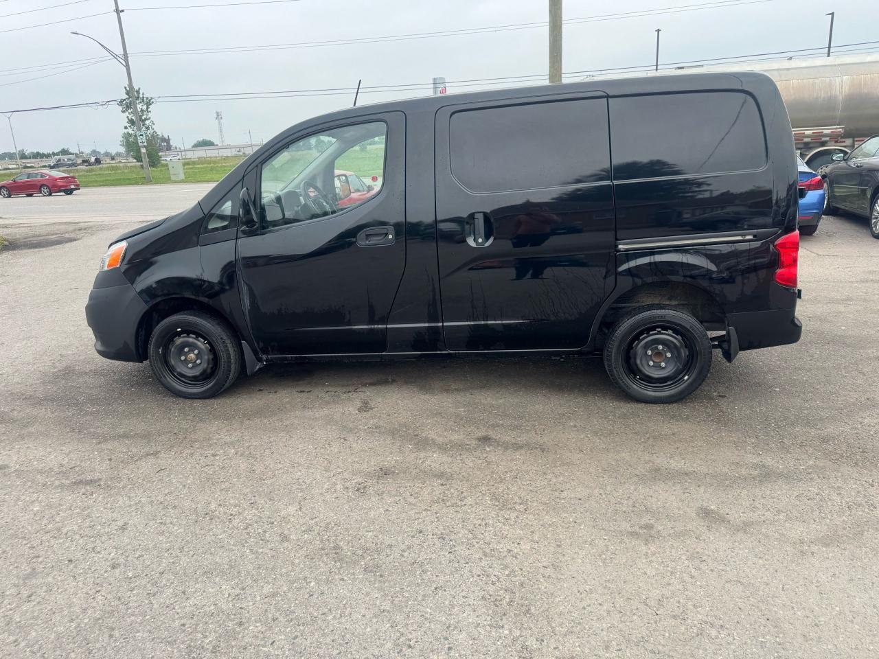 2021 Nissan NV200 SV - Photo #2