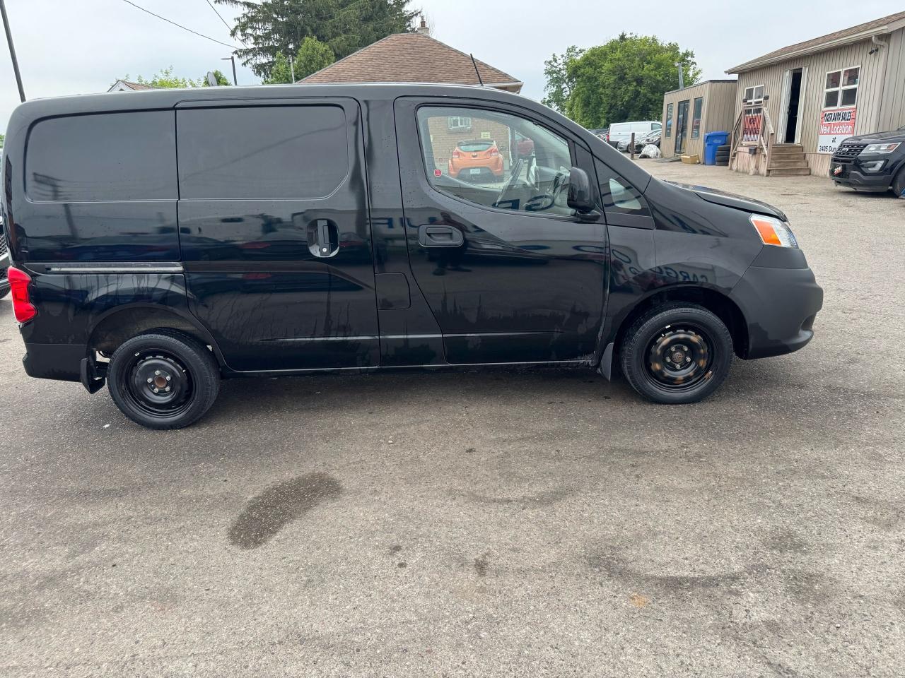 2021 Nissan NV200 SV - Photo #6