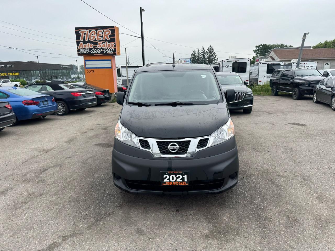 2021 Nissan NV200 SV - Photo #8