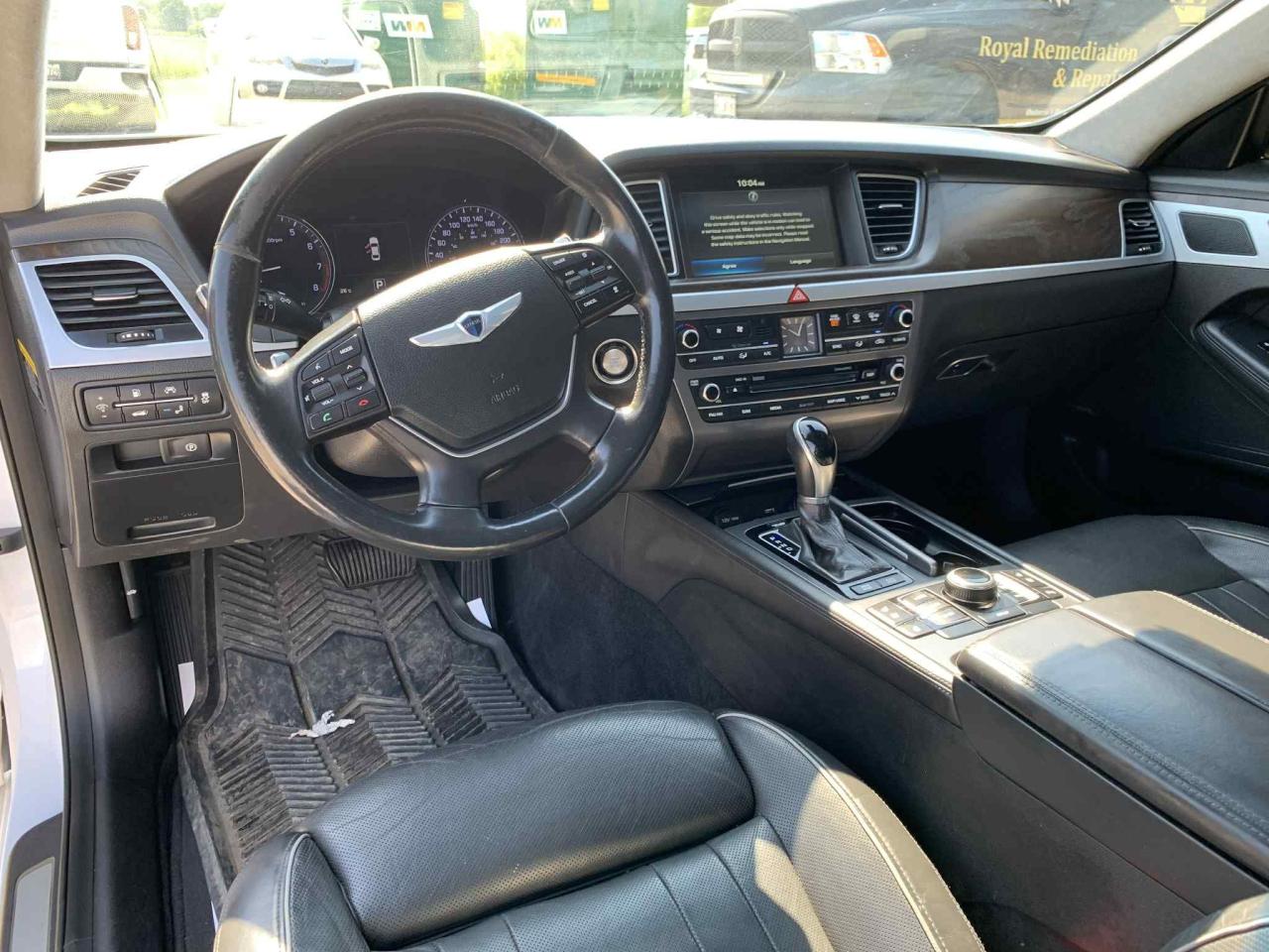 2015 Hyundai Genesis Ultimate - Photo #19