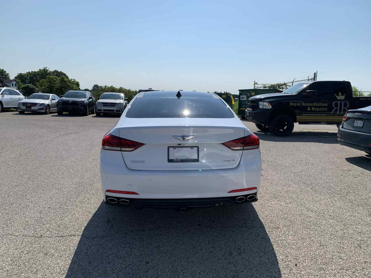 2015 Hyundai Genesis Ultimate - Photo #4