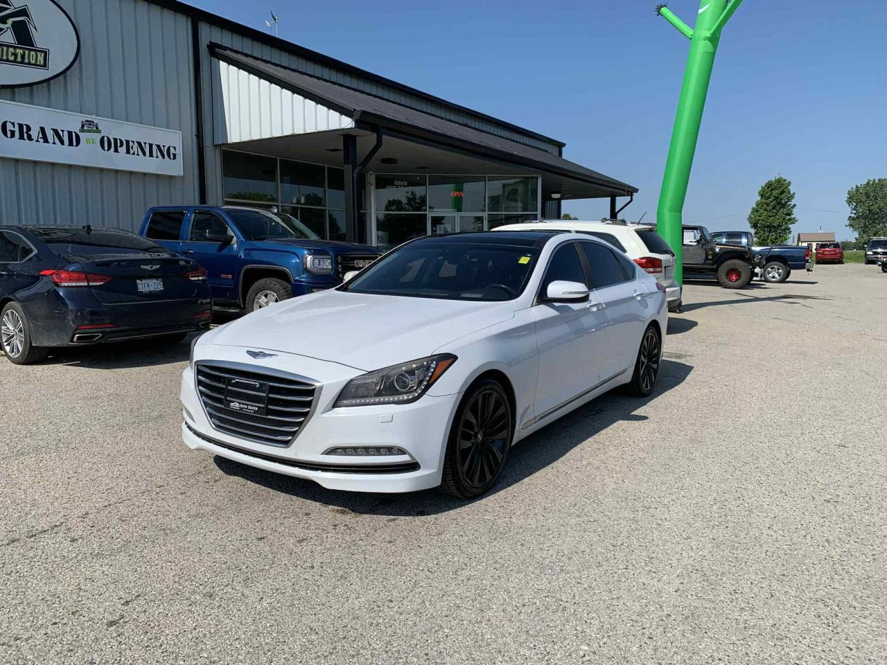 Used 2015 Hyundai Genesis Ultimate for sale in St. Thomas, ON