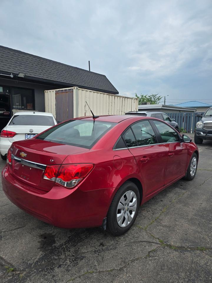 2014 Chevrolet Cruze 4dr Sdn 1LT - Photo #10