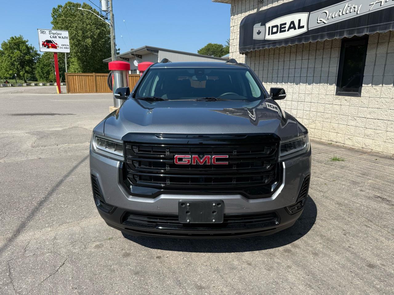 2021 GMC Acadia SLE - Photo #2