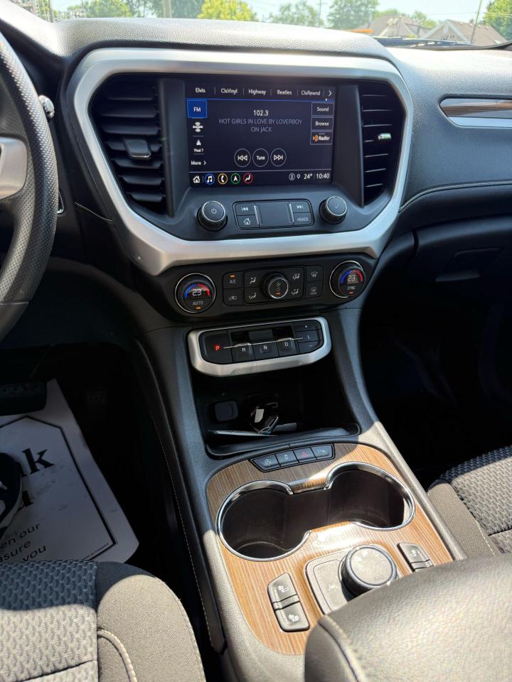 2021 GMC Acadia SLE - Photo #16