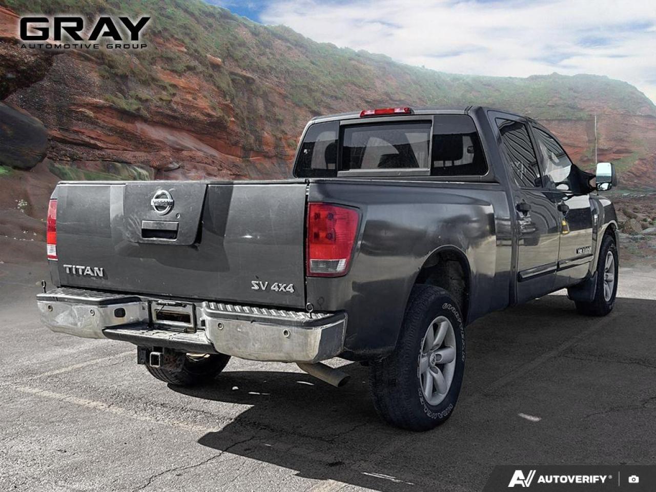 2011 Nissan Titan 5.6L V8/LEATHER/CREW/4x4 Photo4