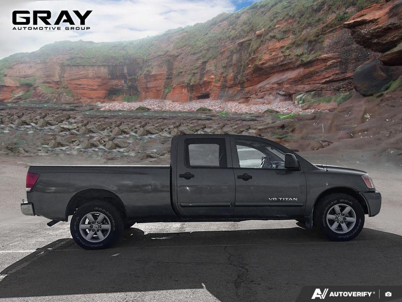 2011 Nissan Titan 5.6L V8/LEATHER/CREW/4x4 - Photo #6