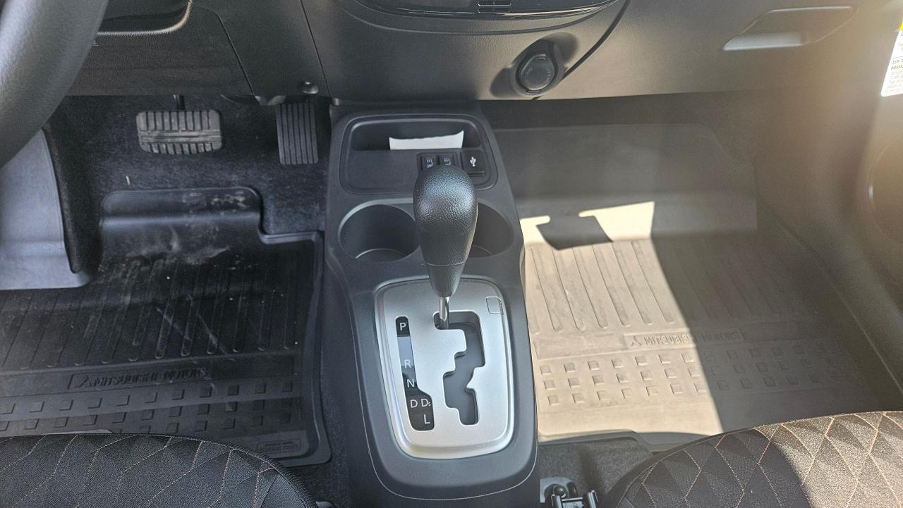 2024 Mitsubishi Mirage ES CVT - Photo #8