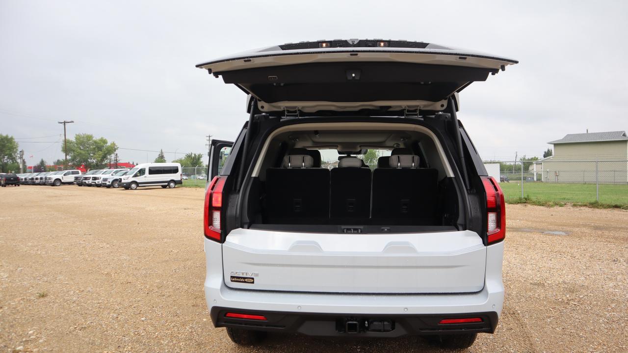 2025 Ford Expedition Active Photo5