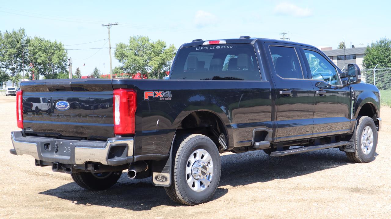 2025 Ford F-350 Super Duty SRW Lariat Photo5
