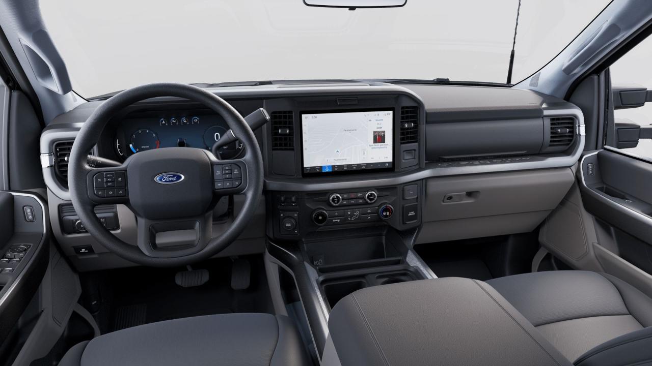 2025 Ford SUPERDUTY F-350® XLT 6.8' Box 613A Photo5
