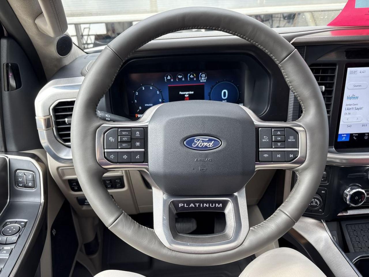 2025 Ford F-150 PLATINUM 5.5' Box 703A Photo5