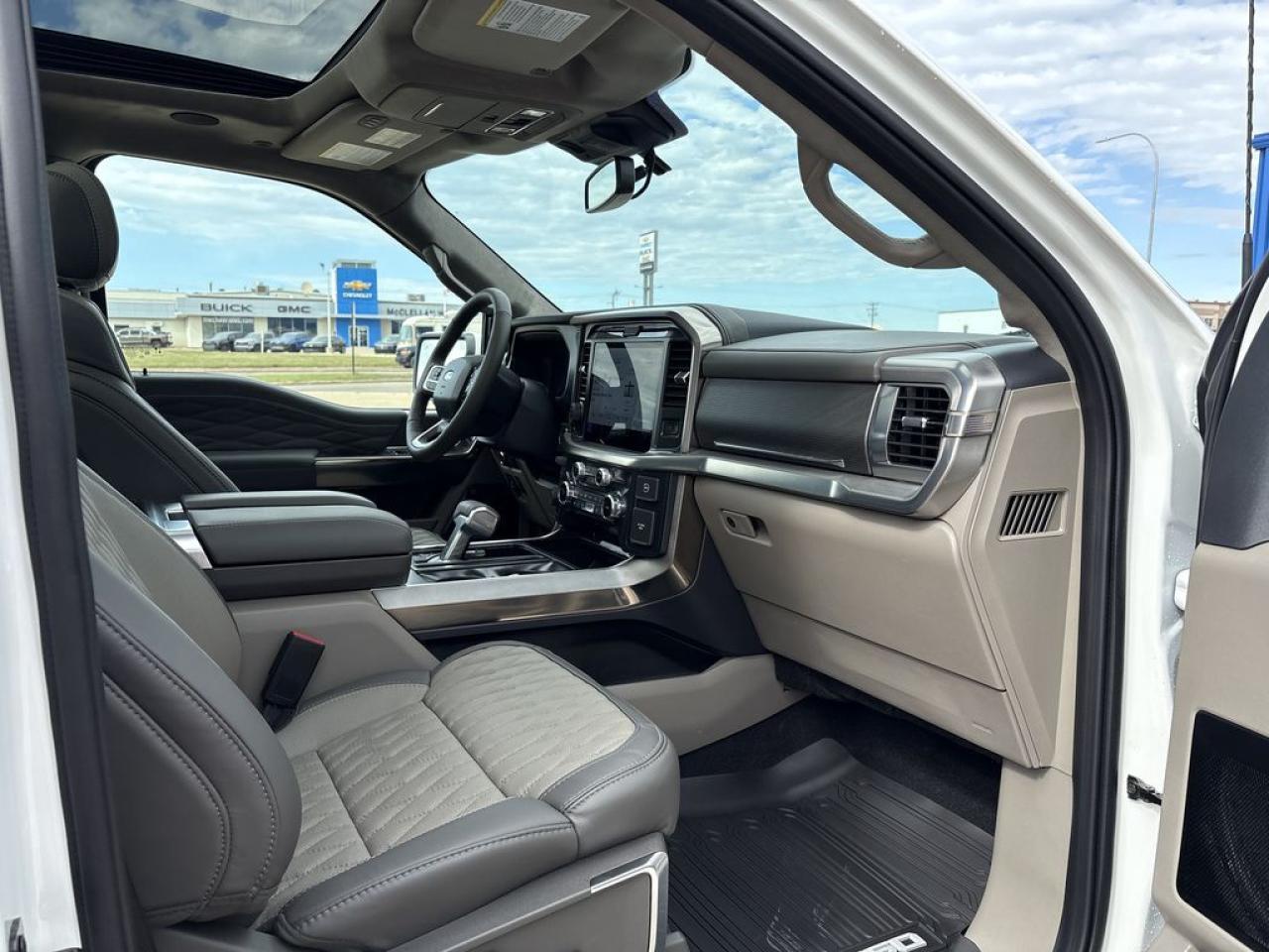 2025 Ford F-150 PLATINUM 5.5' Box 703A Photo5