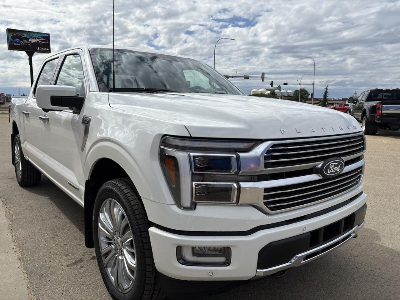 2025 Ford F-150 PLATINUM 5.5' Box 703A Photo5