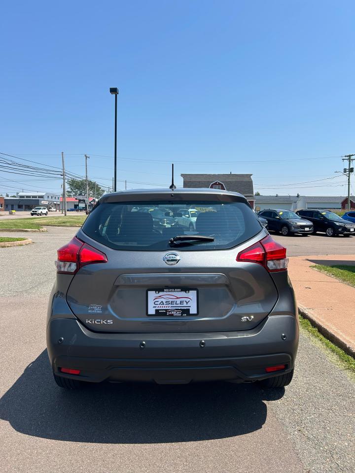 2020 Nissan Kicks SV - Photo #5