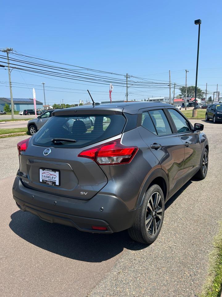 2020 Nissan Kicks SV - Photo #4