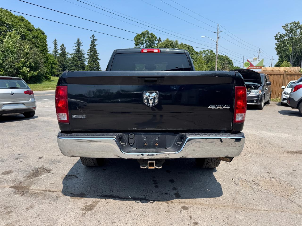 2011 RAM 1500 4WD QUAD CAB 140.5" ST - Photo #6