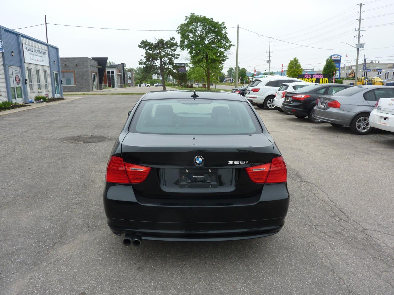 2011 BMW 328 328i xDrive Classic Edition - Photo #5