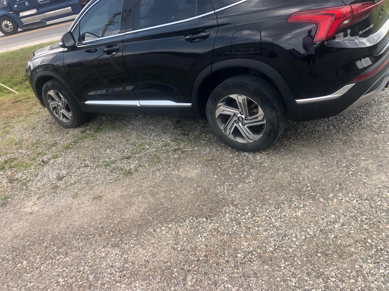 2021 Hyundai Santa Fe Preferred AWD w/Trend Package - Photo #3