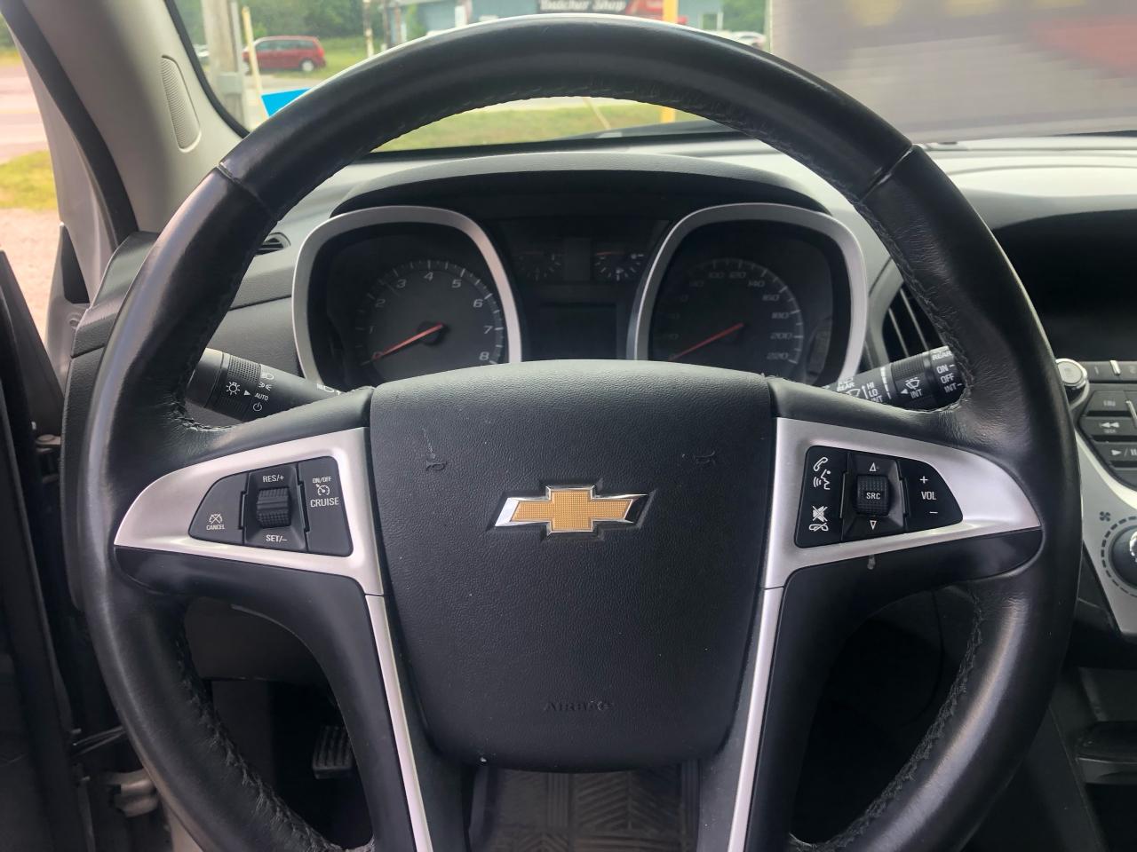 2016 Chevrolet Equinox AWD 4DR LT - Photo #5