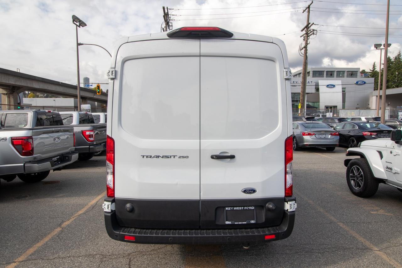 2020 Ford Transit T-250 Photo5