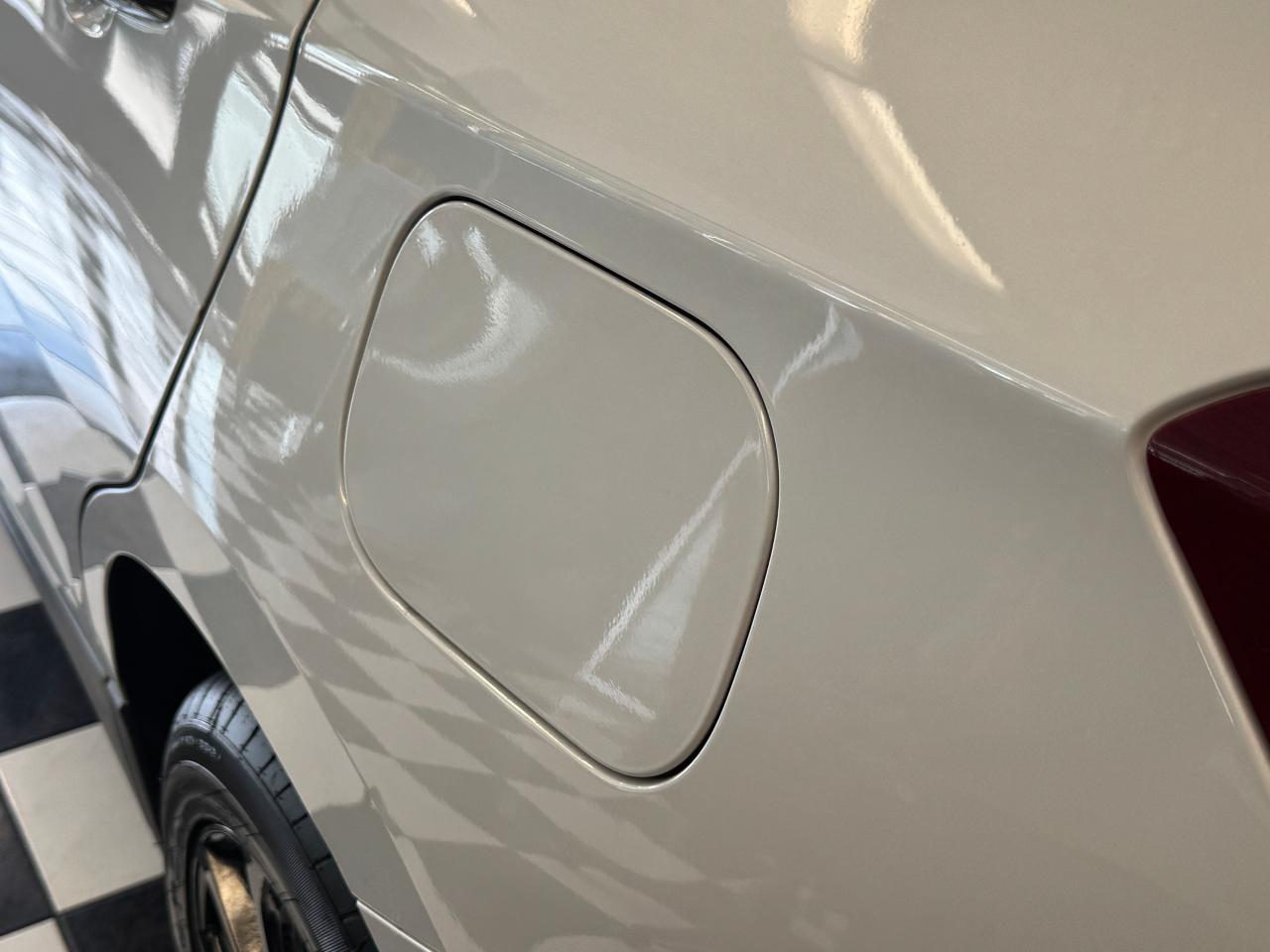 2018 Chevrolet Equinox Premier+New Tires+Wheels+Roof+LaneKeep+CLEANCARFAX Photo63