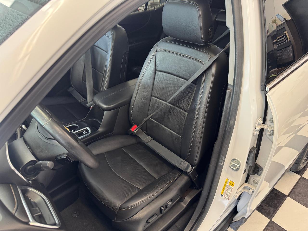 2018 Chevrolet Equinox Premier+New Tires+Wheels+Roof+LaneKeep+CLEANCARFAX Photo95