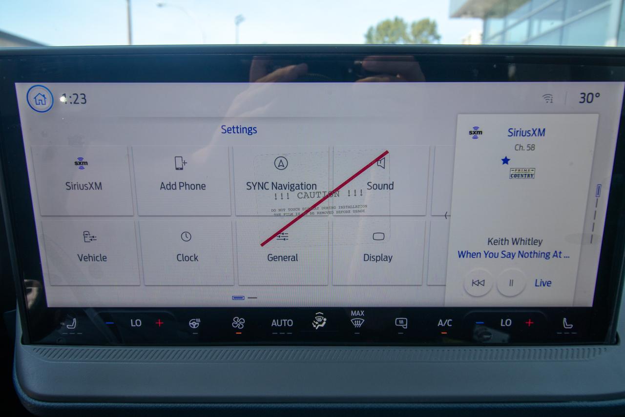 2025 Ford Maverick Lariat AWD SuperCrew Photo5