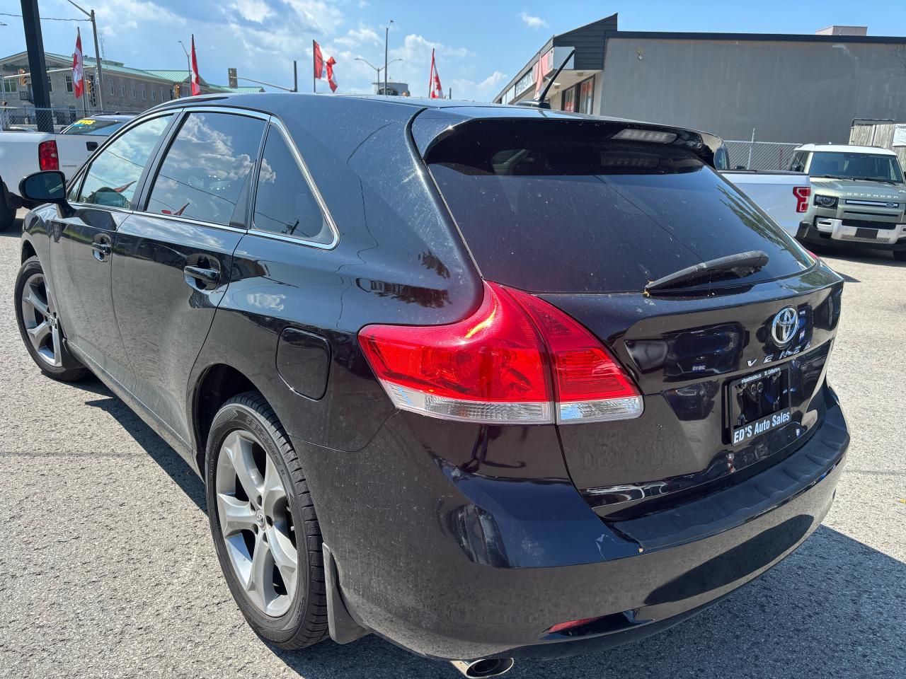 2009 Toyota Venza XLE, Leather, Panoramic Sunroof, New Tires - Photo #5