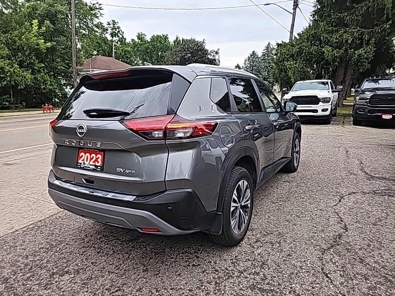 2023 Nissan Rogue SV Moonroof SUNROOF, REMOTE START Photo4