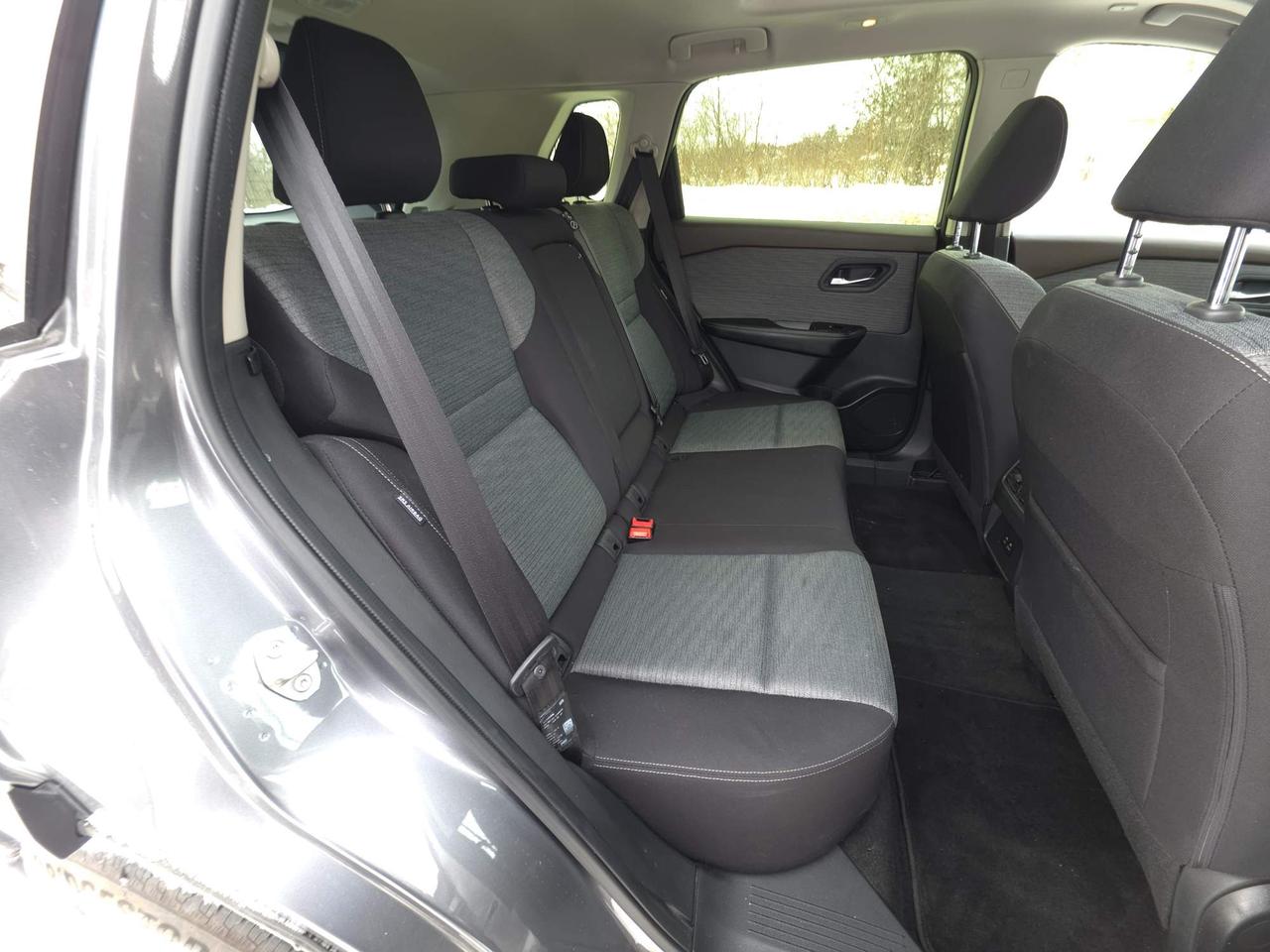 2023 Nissan Rogue SV Moonroof SUNROOF, REMOTE START Photo