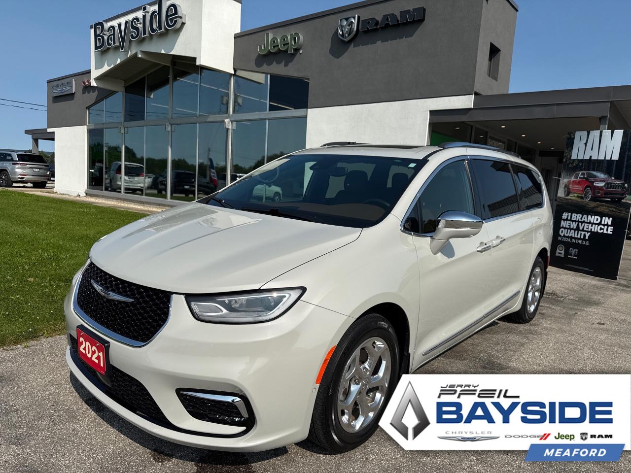 Used 2021 Chrysler Pacifica Limited for sale in Meaford, ON