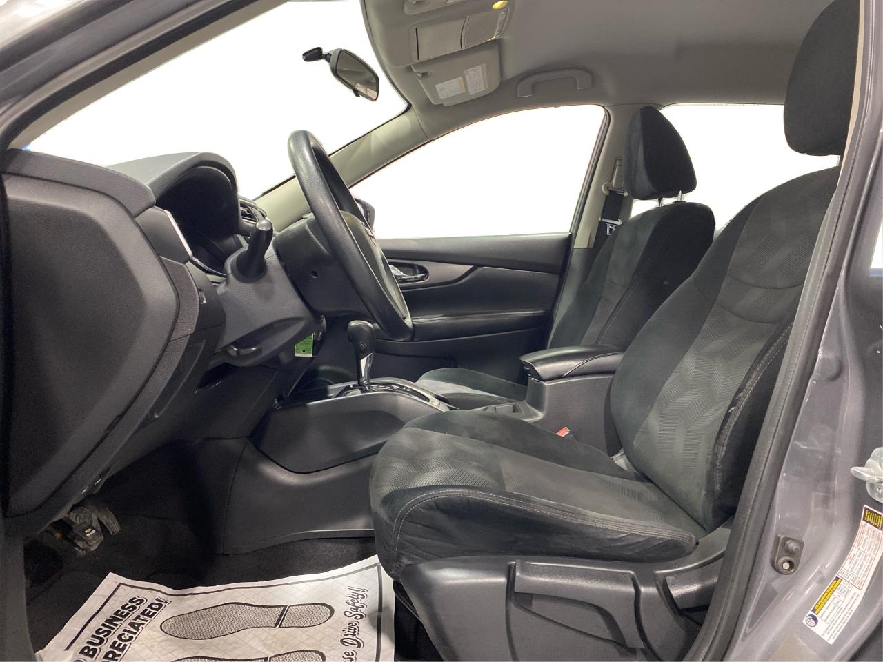 2016 Nissan Rogue S Photo