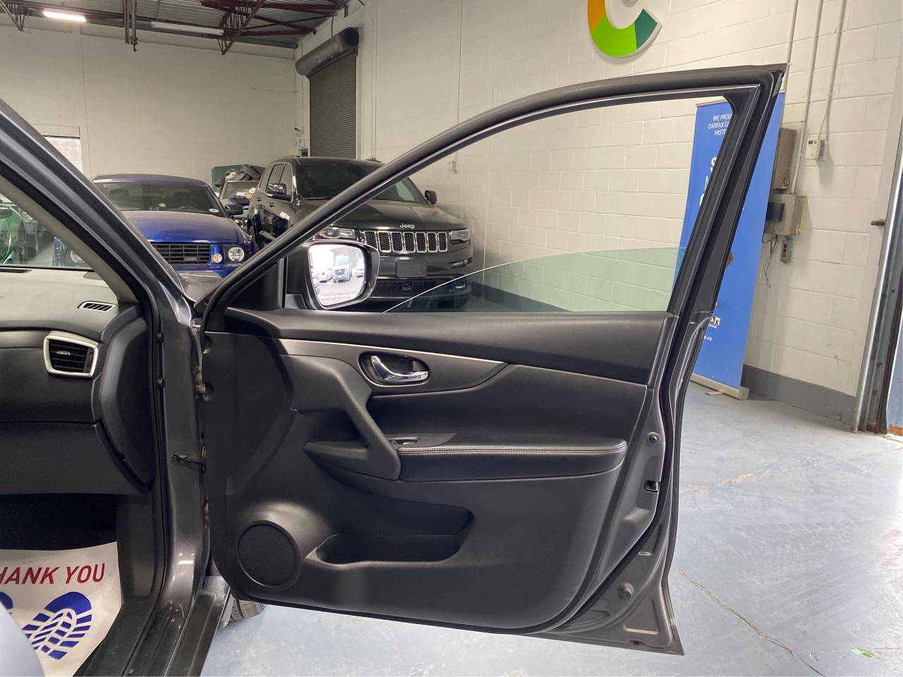 2016 Nissan Rogue S Photo