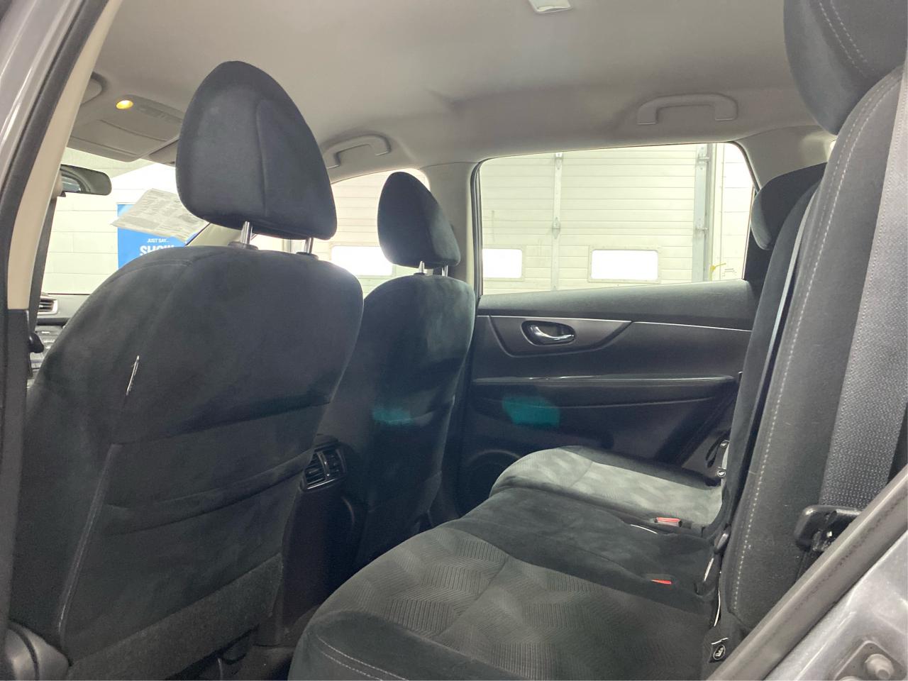 2016 Nissan Rogue S Photo