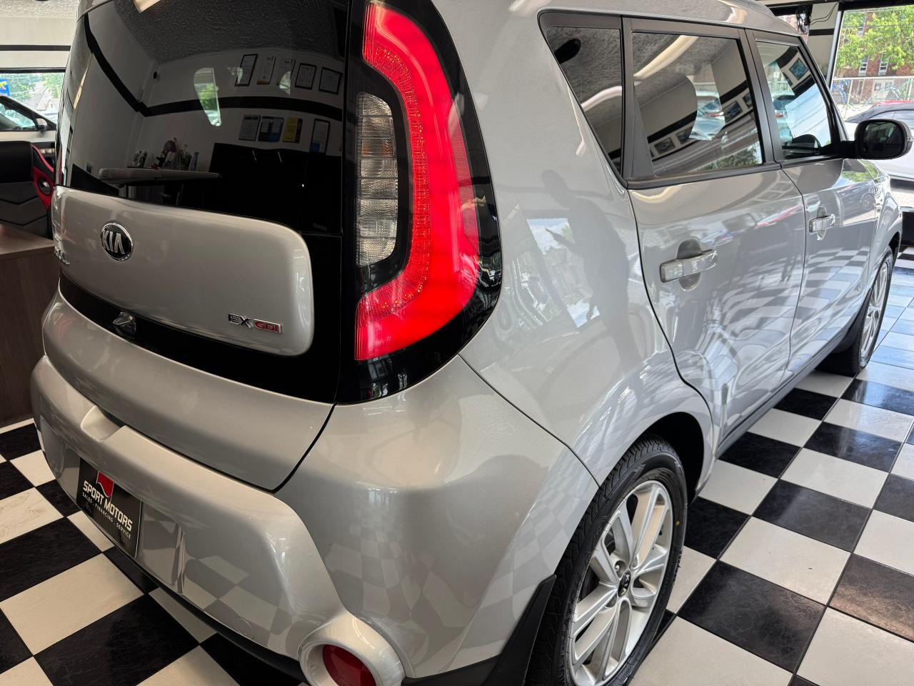 2016 Kia Soul EX+New Tires+Camera+Heated Seats+CLEAN CARFAX Photo100