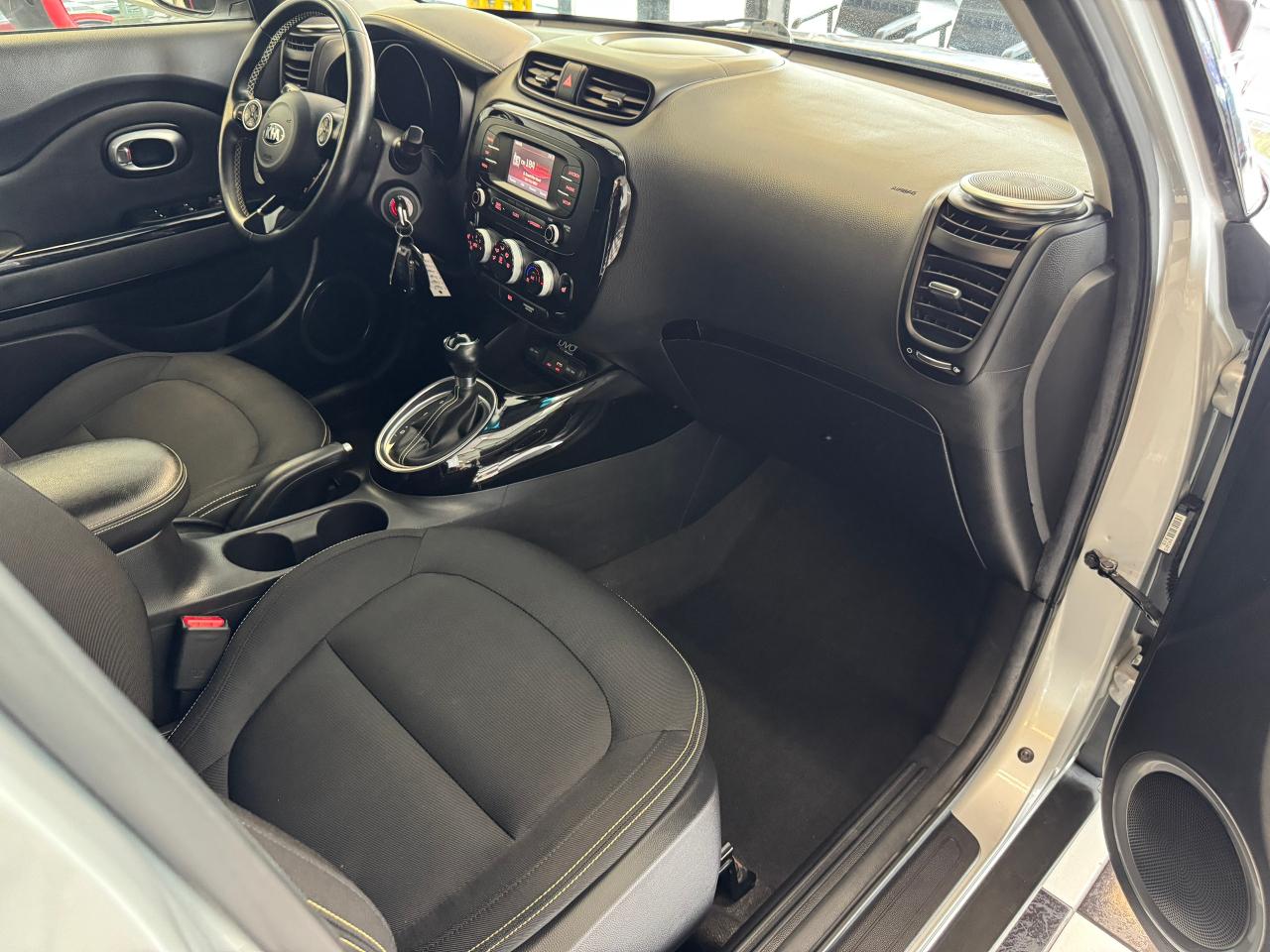2016 Kia Soul EX+New Tires+Camera+Heated Seats+CLEAN CARFAX Photo21