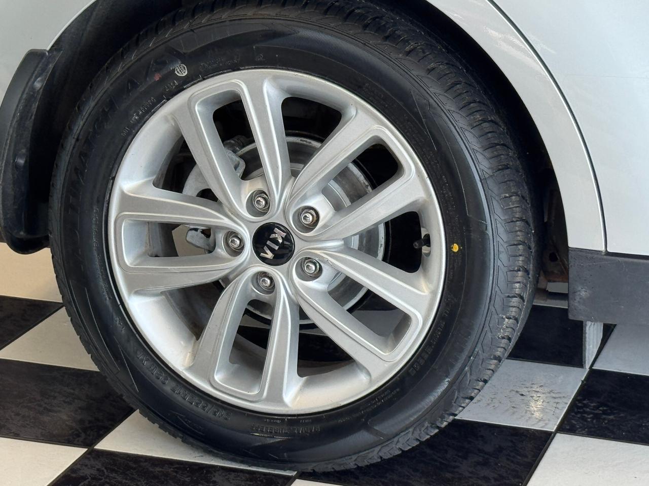 2016 Kia Soul EX+New Tires+Camera+Heated Seats+CLEAN CARFAX - Photo #52