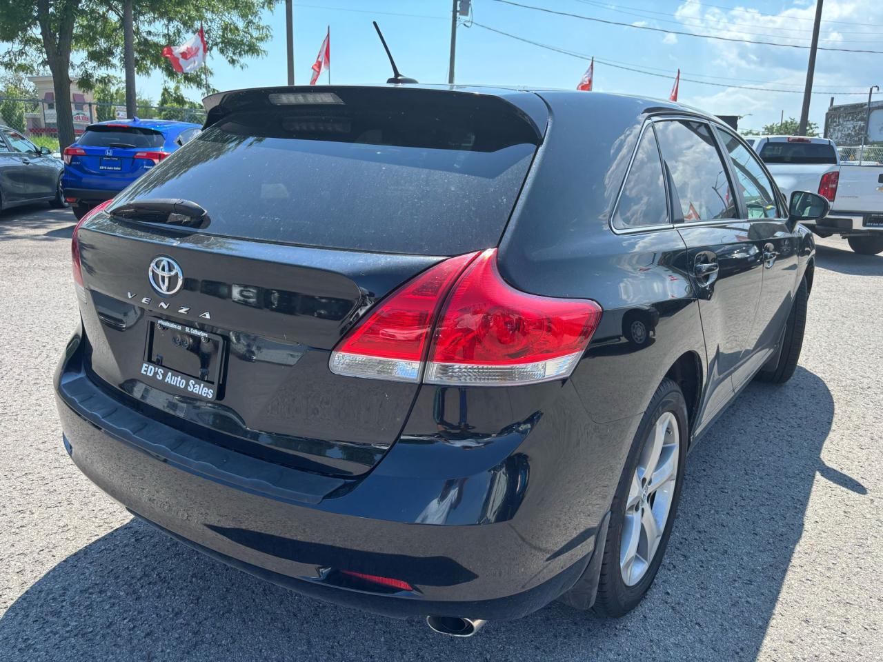 2009 Toyota Venza XLE, Leather, Panoramic Sunroof, New Tires