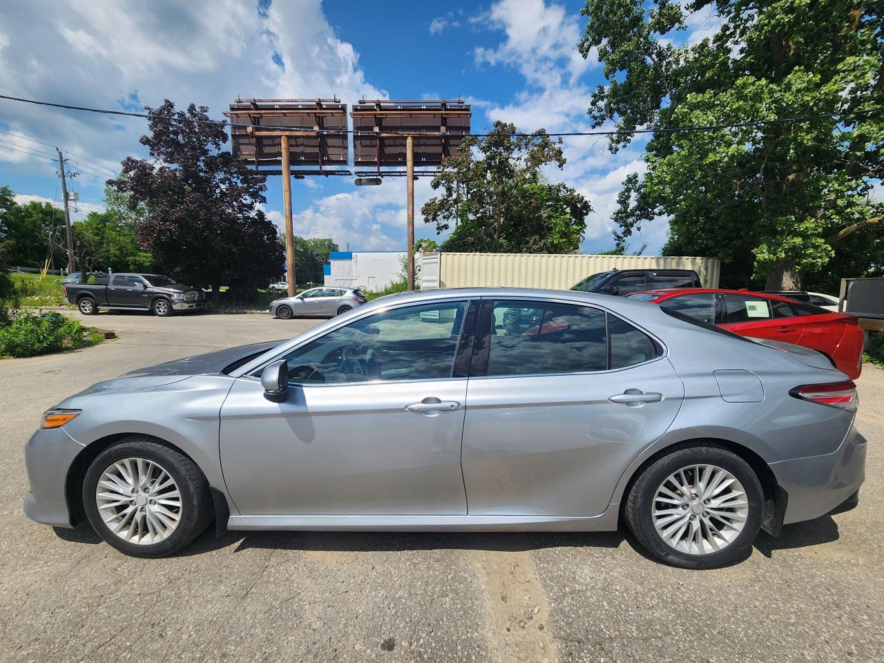 2018 Toyota Camry XLE l Low Km's l Mint Condition l Fuel Efficient Photo4