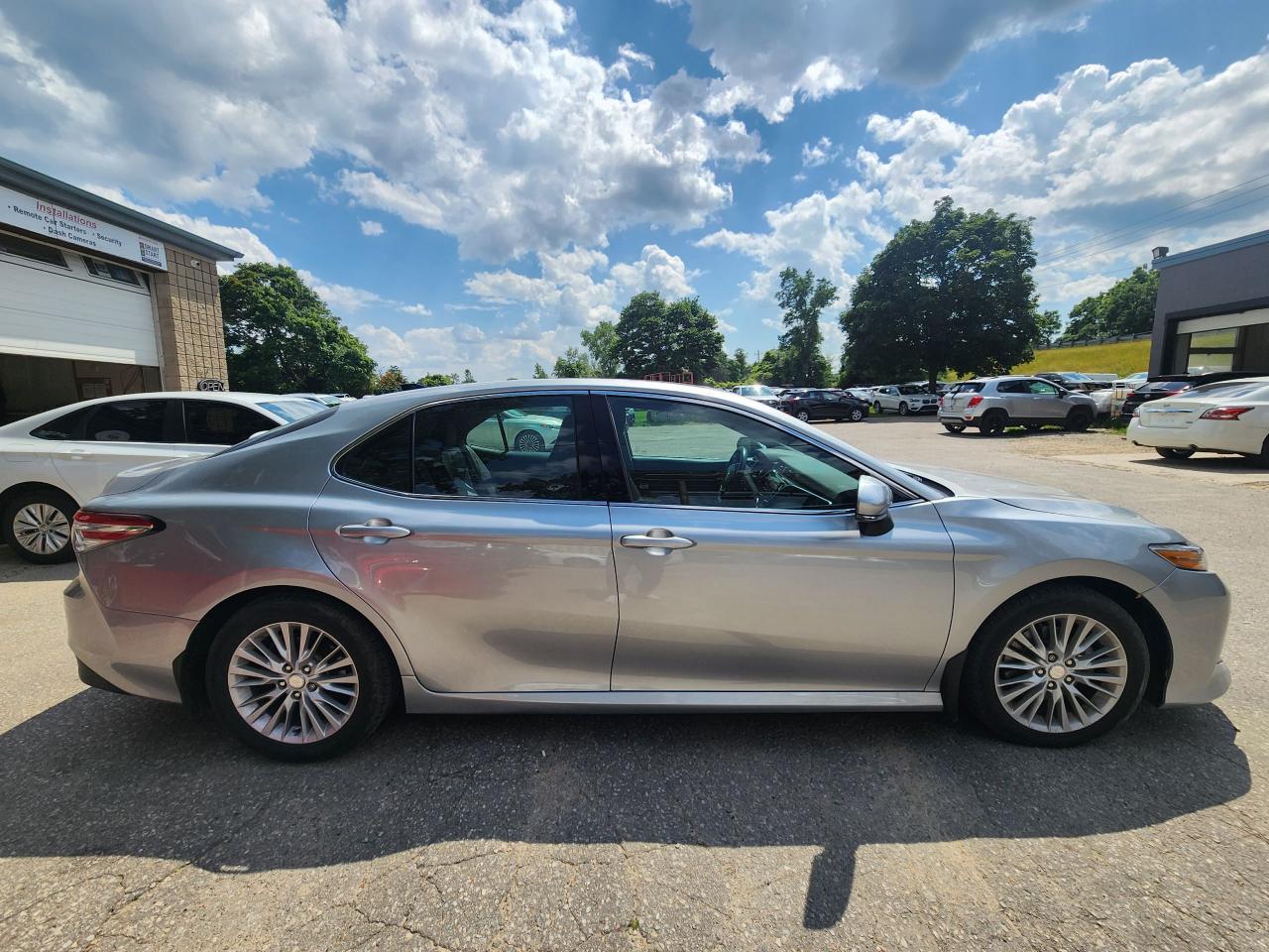 2018 Toyota Camry XLE l Low Km's l Mint Condition l Fuel Efficient Photo3
