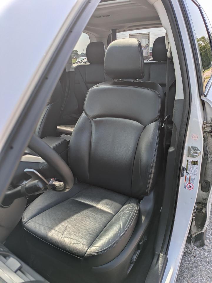 2014 Subaru Forester i Touring - Photo #9