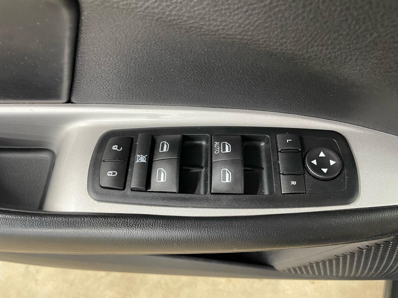 2014 Dodge Journey FWD 4dr Canada Value Pkg Photo39
