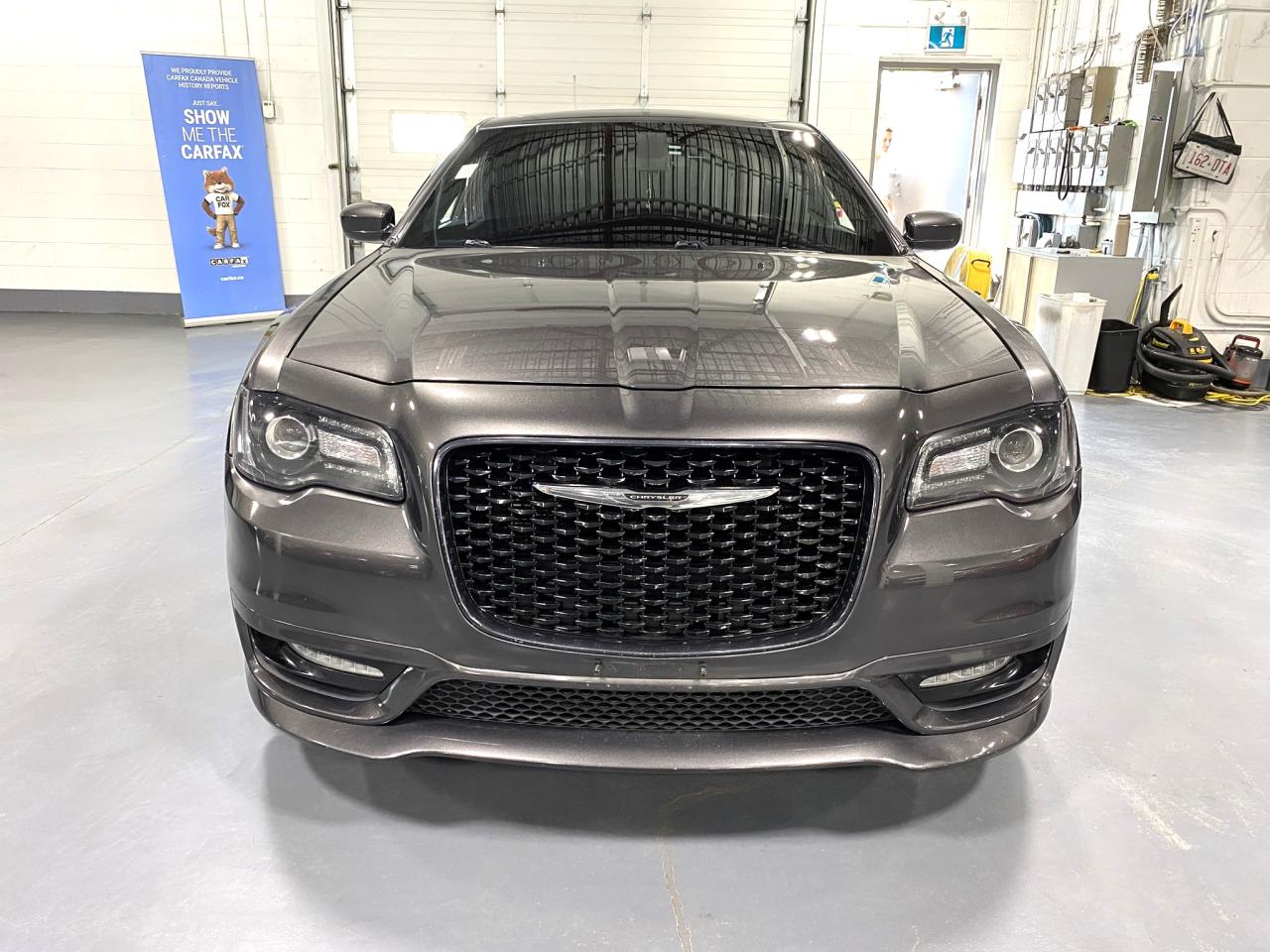 2017 Chrysler 300 300S - Photo #8