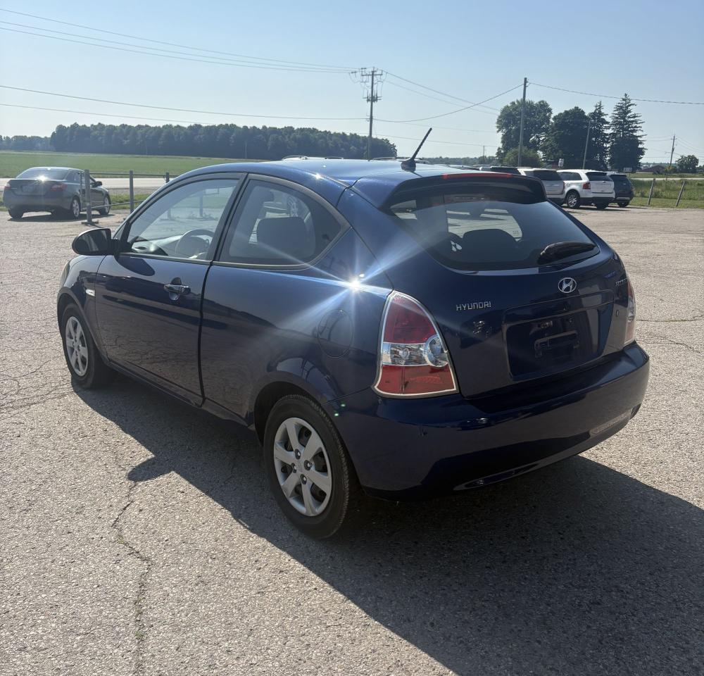 2009 Hyundai Accent AUTO GL - Photo #3