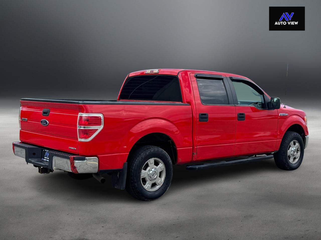 2011 Ford F-150 XL FX2 **CREW CAB / 5.5FT BOX** - Photo #5
