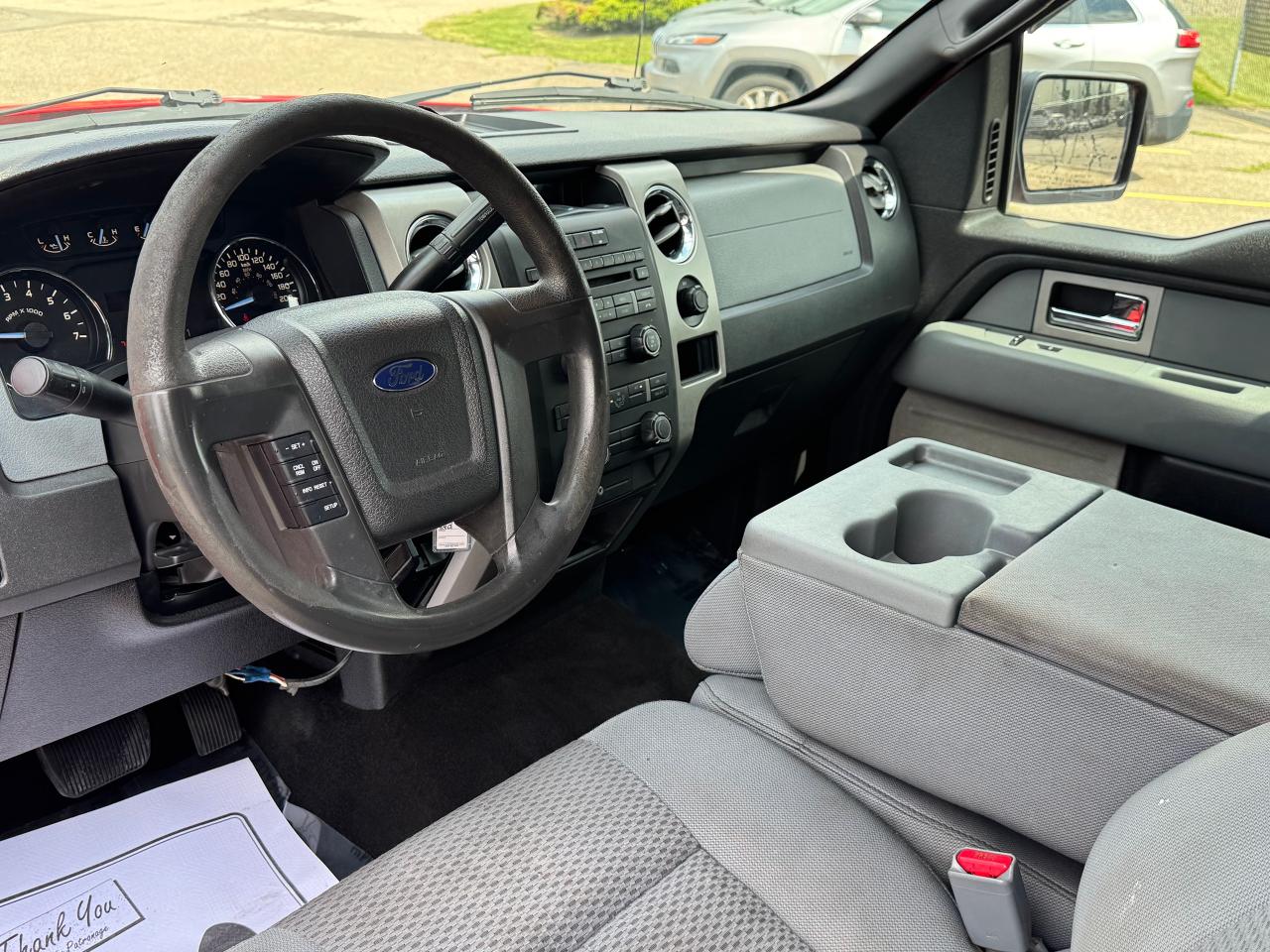2011 Ford F-150 XL FX2 **CREW CAB / 5.5FT BOX** - Photo #18